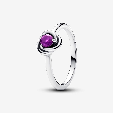 Sterling silver Pandora® ring with sweet grape purple.
Size 9