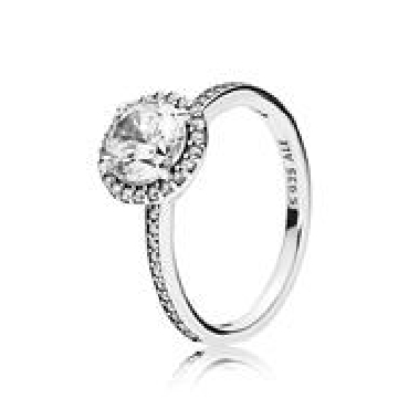 Pandora® Classic Elegance Ring
With cz s
Size 6