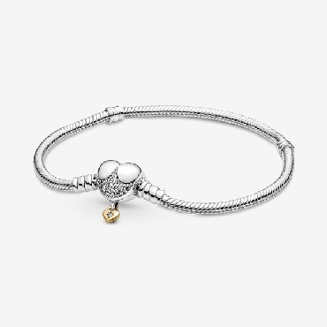 Pandora® Disney Princess; heart clasp sterling silver bracelet.
19cm