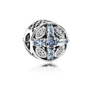 Pandora® Patterns Of Frost Charm
With blue crystals