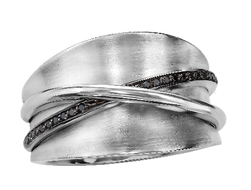 silver ring with black diamonds