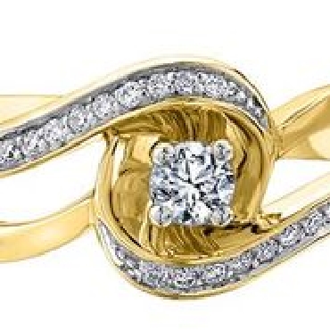 10K Yellow White Gold Diamond Ring Total diamond weight 17ct Canadian Certified Gold