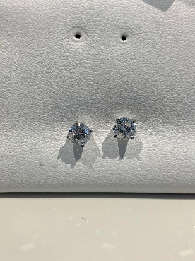 White gold diamond earrings Screw backs 104 carat